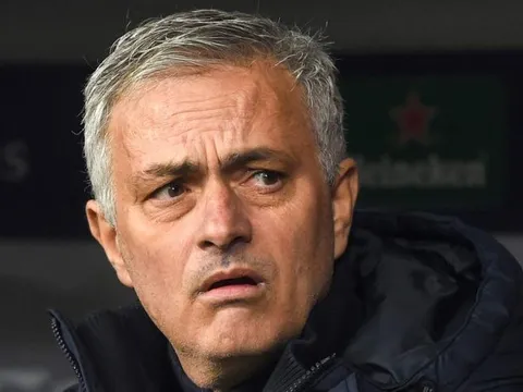 De Luca: "Tottenham và Livepool đã gửi lời đề nghị 70 triệu euro cho cậu ấy"