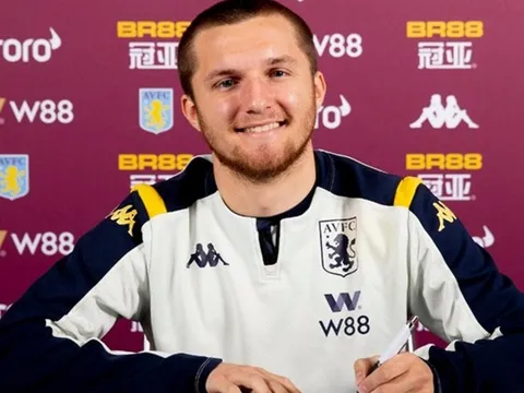 CHÍNH THỨC: Aston Villa ký hợp đồng với sản phẩm từ học viện IMG