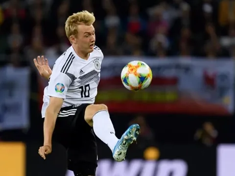 Ít được trọng dụng, sao Dortmund cầu cứu Low thay đổi chiến thuật