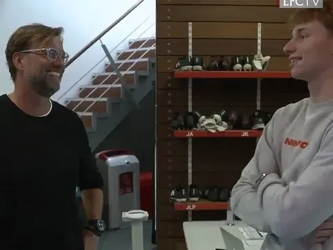 Jurgen Klopp sửng sốt trước chiều cao khủng của tân binh 17 tuổi