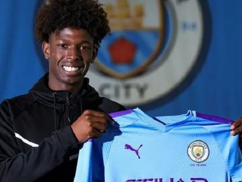 Juventus chuẩn bị mang sao Man City về đá đội dự bị