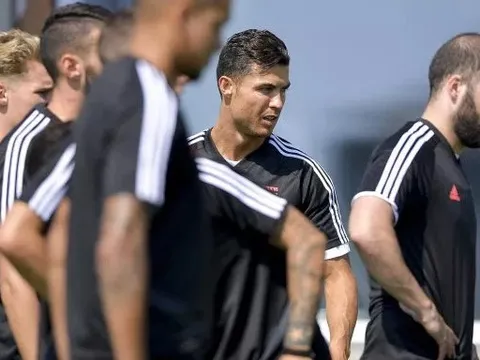 Juventus CHÍNH THỨC bị xóa sổ trong game FIFA