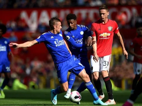 Man Utd 'mở cửa', gã khổng lồ liền ve vãn 'quái thú' thất sủng