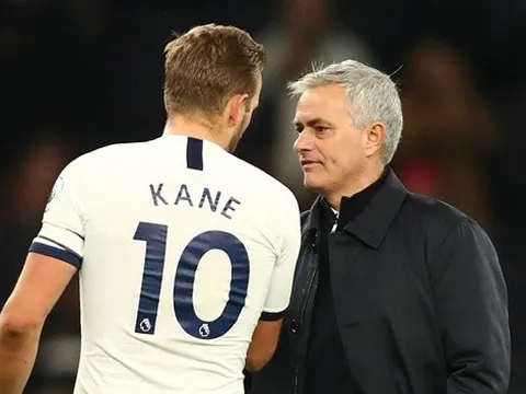 "Tottenham cần những danh hiệu để giữ chân Harry Kane"