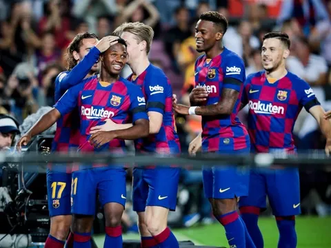 "Kẻ bất thường" đang dần thay thế Lionel Messi tại Camp Nou!