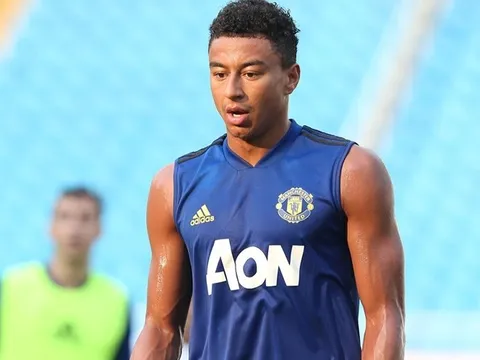 'Kẻ bị ghét bỏ' ở Man Utd khoe cơ bắp cuồn cuộn