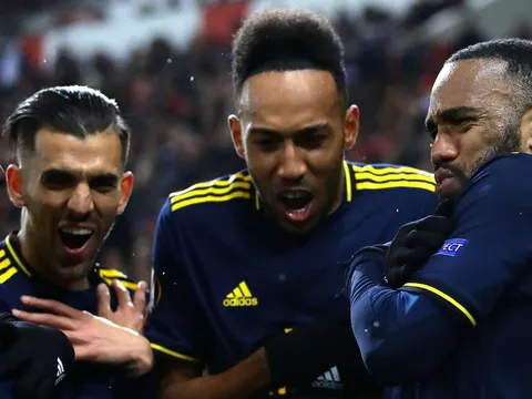 "Kẻ tàn phá Europa League" quá xuất chúng, Arsenal vừa mừng vừa lo