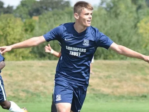 Đây, 'sát thủ' tuổi teen được đại gia thành London 'xem giò'