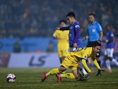 Làm khách đến Nam Định, Hà Nội FC nhận cú sốc lớn ngày khai màn V-League