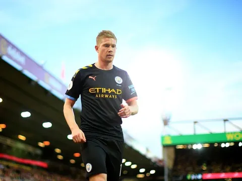 Kém Liverpool 5 điểm, 'nhạc trưởng' đặt mục tiêu điên rồ cho Man City
