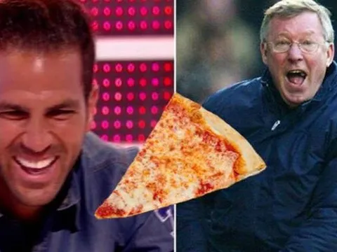 "Khi chiếc bánh pizza bay vào mặt Sir Alex, mọi người đều có cảm xúc này"