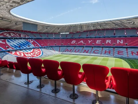 Khó tin! "Chảo lửa" Allianz Arena đang tạo nên sức nóng cực lớn ở Bundesliga