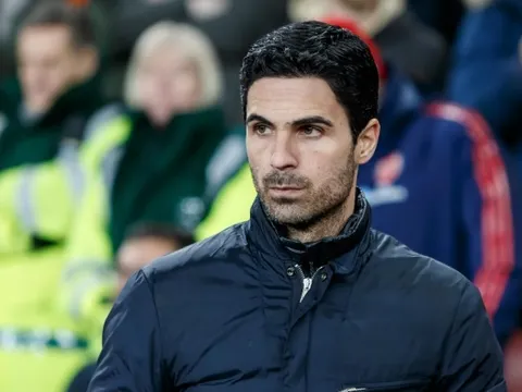 Khoá ngân sách, Arsenal đành bán "sát thủ" 70 triệu cho Gã khổng lồ