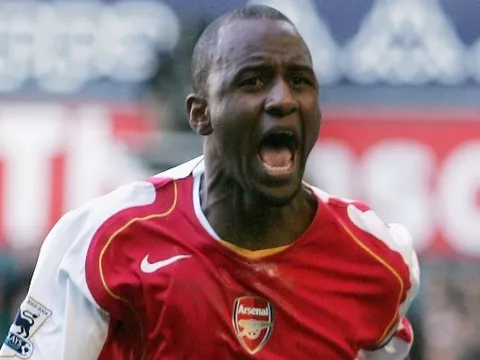 "Khoảng trống anh ấy để lại cho Arsenal quá lớn, không ai lấp đầy được"