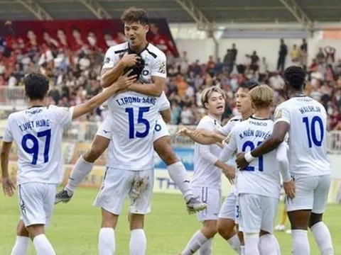 Không để Văn Thanh sang Thái Lan, bầu Đức vẫn cần HAGL ở V-League?