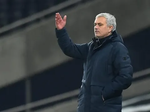 Không hề xem nhẹ, Mourinho thận trọng khi nhắc đến đối thủ mới của mình