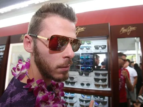 "Không hiểu tại sao Man Utd lại tiếc tiền với De Gea"