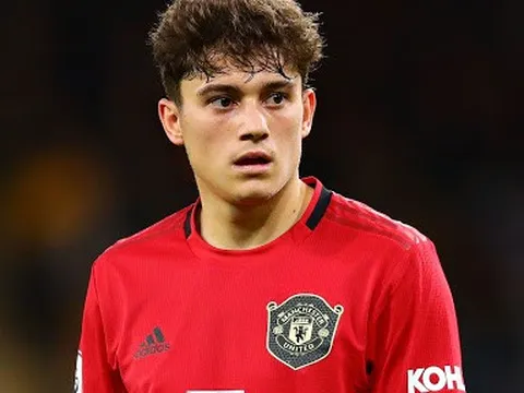 Không phải Solskjaer hay Ryan Giggs, đây mới là người giúp Daniel James chuyển đến Man United