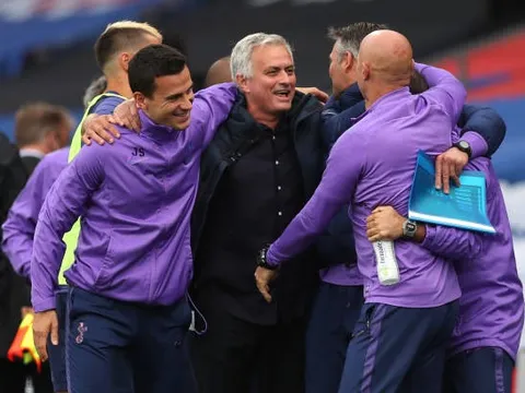 Không thắng Palace, Tottenham vẫn có vé dự Europa League