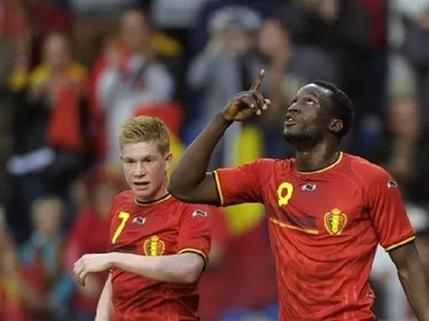 Không thi đấu, Lukaku và De Bruyne “cắp sách đi học”