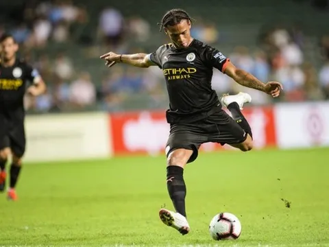 Không từ bỏ, Bayern vẫn "mặt dày" quyết hàn hành lang cánh bằng "cơn lốc" tại Etihad