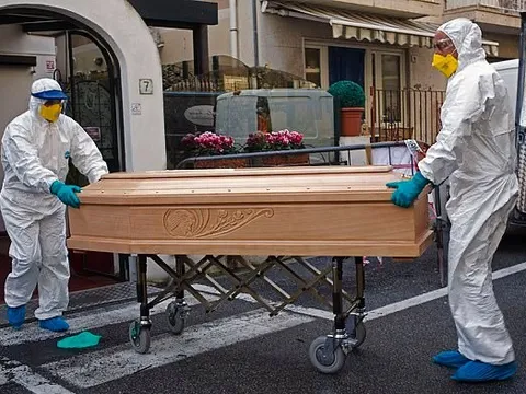 Khung cảnh ở "ổ dịch" Italia đáng sợ thế nào?