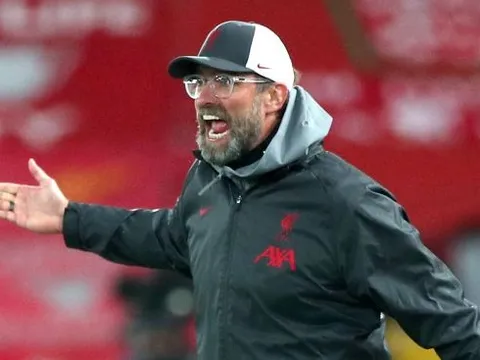 Jurgen Klopp: "Tôi không phải là Sir Alex để giỏi làm điều đó"