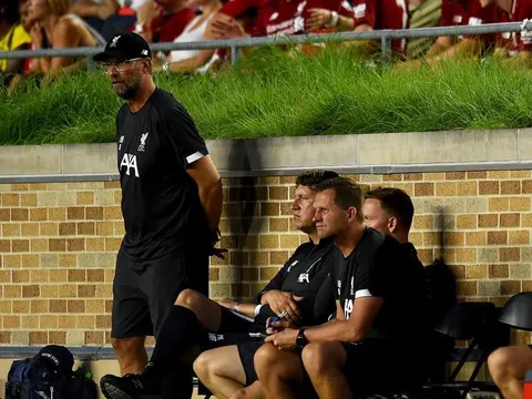Klopp nhận ra vấn đề của Liverpool sau thất bại trước Dortmund