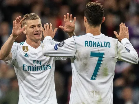 'Tôi đã đi qua nhà và bảo Ronaldo hãy im lặng'