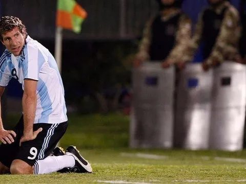 Kỷ lục 3 lần đá hỏng penalty liên tiếp của Palermo