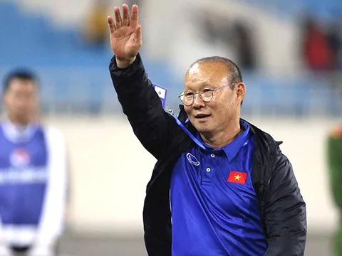 Về Hàn Quốc, HLV Park Hang-seo bác bỏ tin đồn đàm phán với Thái Lan
