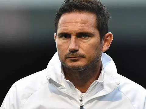Frank Lampard chia sẻ thách thức tại Champions League khi bị cấm chuyển nhượng