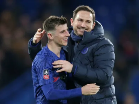 Lampard đã giải hạn cho sao trẻ Chelsea thế nào?