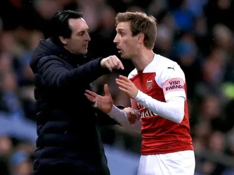 Lãnh đạo Arsenal ra lệnh, Emery phải thay đổi chiến thuật