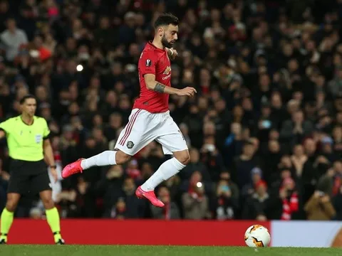 'Cựu thù' bày cách cho các thủ môn EPL bắt bài Bruno Fernandes