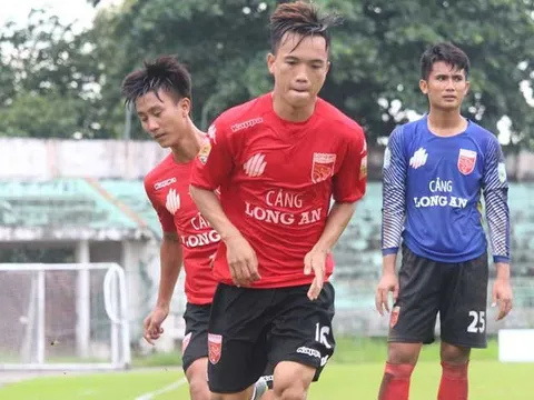 Lê Hoàng Dương ghi bàn đẹp mắt, Long An vẫn trắng tay trước Sanna Khánh Hoà