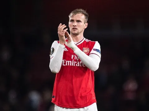 "Leeds United nên mua cầu thủ Arsenal giàu kinh nghiệm đó"