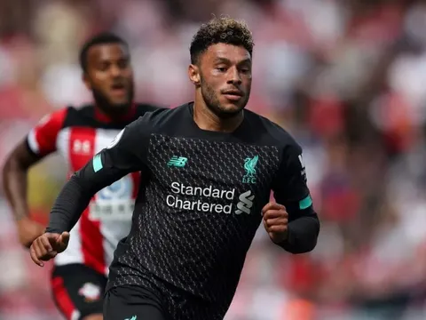 Liên tục mờ nhạt, "cục tạ" của Liverpool nói gì?