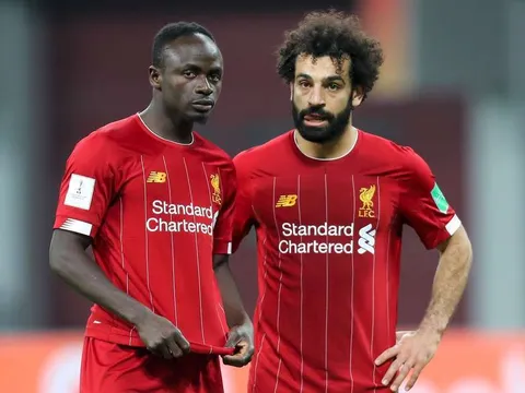 "Liverpool đang tìm người thay thế Mane và Salah"