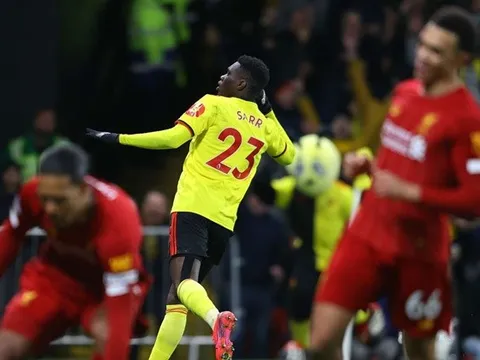 Liverpool đục nước béo cò, 'kẻ phá bĩnh' đăng đàn nói luôn 1 câu