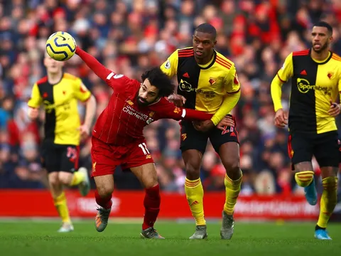 Liverpool đứt mạch bất bại, fan Arsenal hả hê kể về "di sản của Wenger"