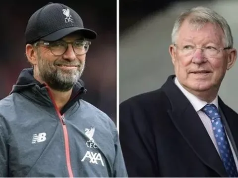 Liverpool lên ngôi vô địch, Sir Alex có động thái đầy bất ngờ