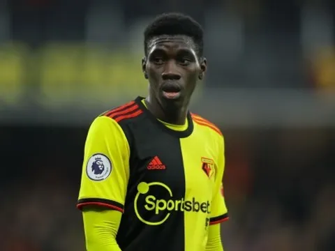 Liverpool muốn có "đồng đội của Mane", Watford ngay lập tức chốt giá