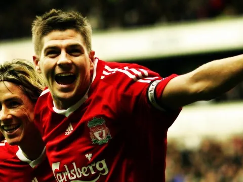 Liverpool vô địch Premier League, Gerrard và Torres lập tức phá vỡ im lặng