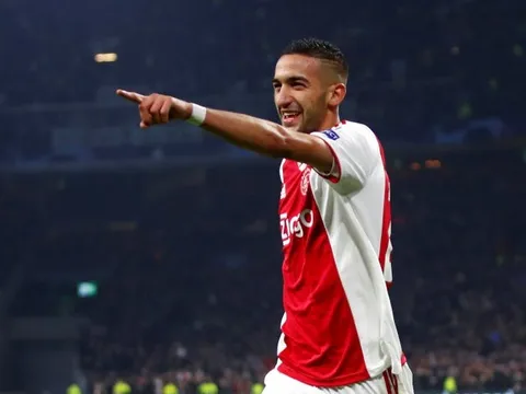 Liverpool vượt lên dẫn đầu cuộc đua giành sao Ajax