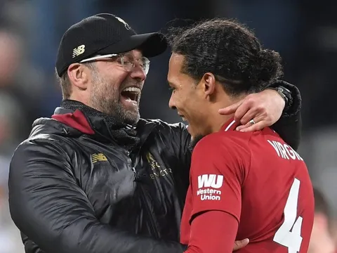 2 "Gã khổng lồ" ra tay, Liverpool nguy cơ mất Klopp và Van Dijk