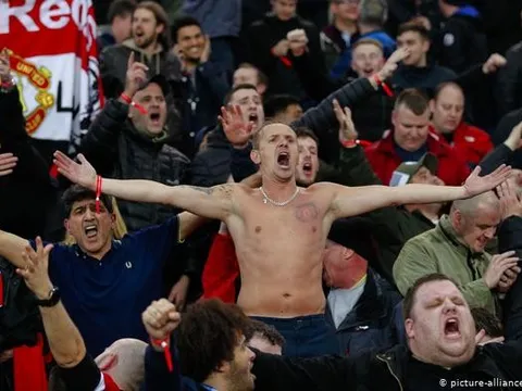 Lỡ dại nói 1 câu, công thần Sir Alex khiến fan Man Utd nổi trận lôi đình