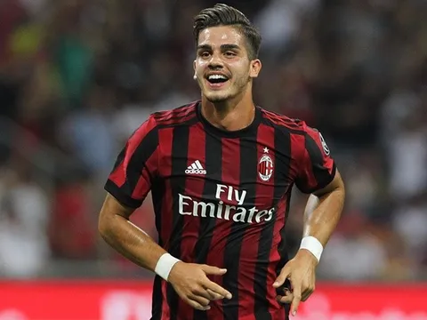 Lộ diện 3 đội bóng muốn giải cứu “hậu duệ của Ronaldo” khỏi AC Milan