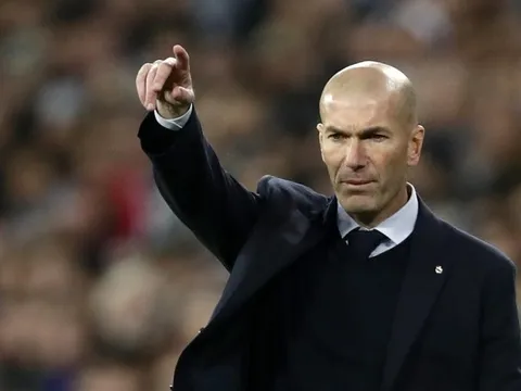 Lộ diện 4 cái tên tại Real bị Zidane trảm: Đoạn cuối của chiến binh già?