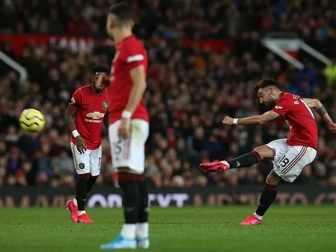 Lộ diện cầu thủ hay nhất Man United mùa này?